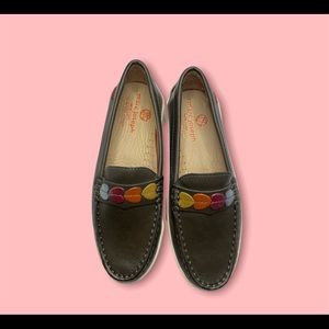 Marc Joseph 18017

 Brazilian Heart Loafer 

Little Kid's Size 1

Gray

No box